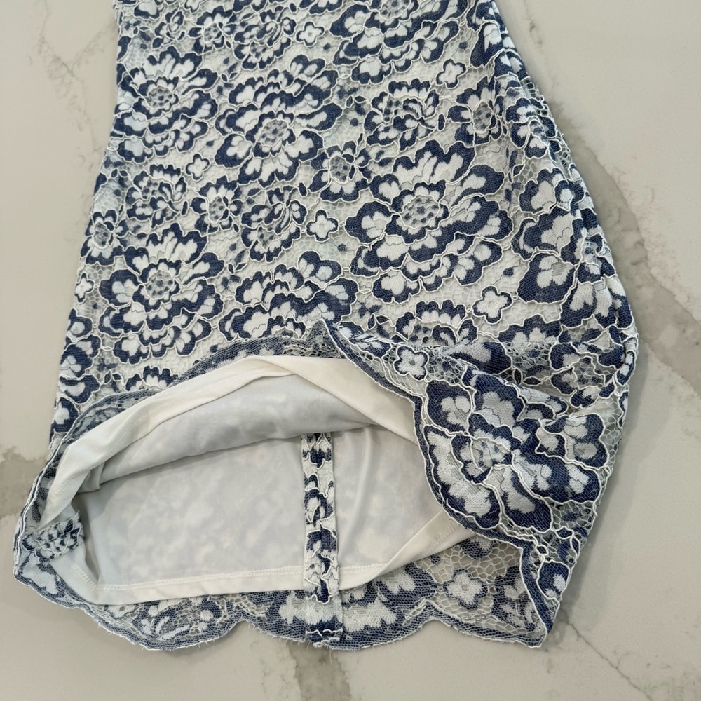 Lauren Ralph Lauren Floral Lace Sheath Dress Women’s 10 Blue/White Scalloped Hem - Picture 4 of 9